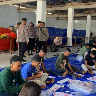 KPU Sabu Raijua Mulai Lipat Surat Suara Pemilu 2024