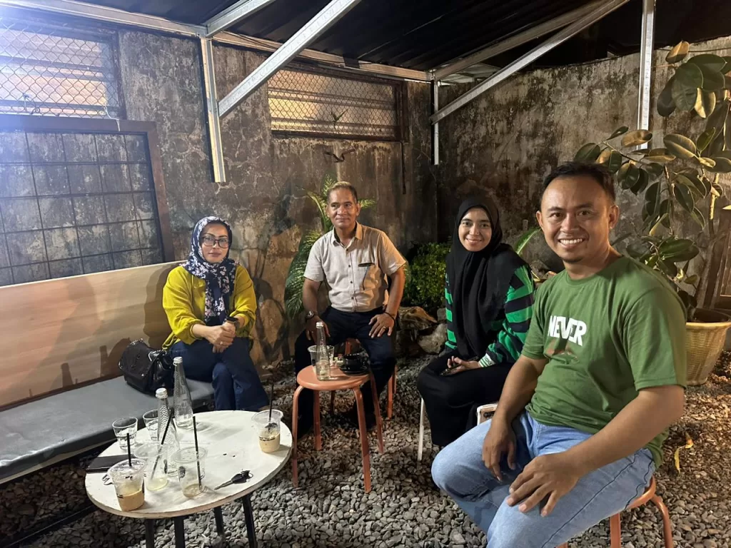 FBIS Diskusi Program Sosial Bersama Rahmat Dahlan Caleg Hanura Dapil Mamarita Kota Makassar
