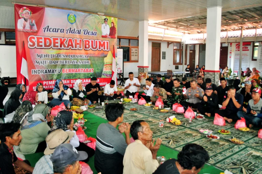 Seribuan Tumpeng Padati Pelataran Sebagai Wujud Rasa Syukur, Warga Desa Larangan Gelar Sedekah Bumi