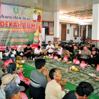 Seribuan Tumpeng Padati Pelataran Sebagai Wujud Rasa Syukur, Warga Desa Larangan Gelar Sedekah Bumi
