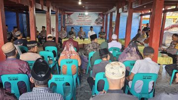 Polda Sulsel Gelar Curhat Jumat Bersama Warga Maros di Balla Lompoa Maros