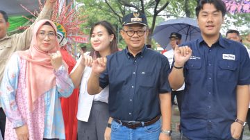 Wujudkan Pesta Demokrasi yang Damai, Pj. Wali Kota Bekasi Beserta Keluarga Gunakkan Hak Pilihnya