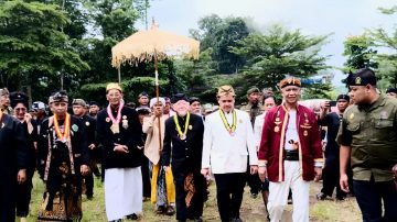 Tanah Adat Adalah Hak Kepemilikan Sah Menurut Abah Anton dan Agustina