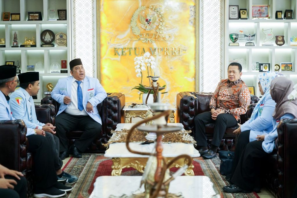 Terima Pengurus Remaja Masjid, Ketua MPR Bamsoet Dukung Musabaqah Tilawatil Quran Antar Bangsa Di Banjarmasin