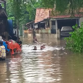 Kampung Jati Baru Tambun Selatan, Dikepung Banjir