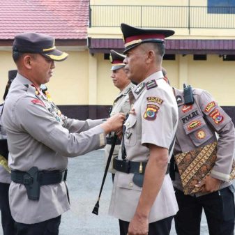 Kapolres Ngada AKBP Padmo Arianto Pimpin Sertijab Kasat Lantas