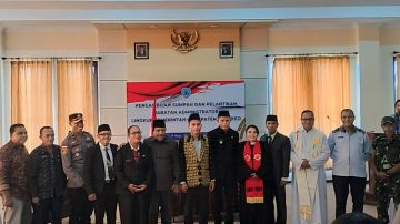 Pj Bupati Raimundus Nggajo Melantik 5 Pejabat Administrator Ruang Lingkup Kabupaten Nagekeo