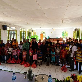 Bangun Kolaborasi Dengan Gereja, Yayasan GPS Bantu Ratusan Yatim Piatu di Sabu Raijua