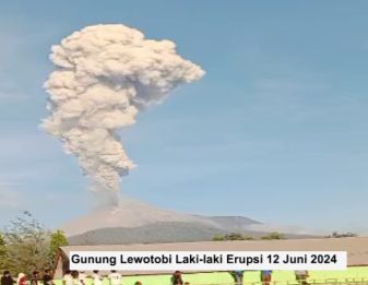 NTT : Gunung Lewotobi Laki-Laki Kembali Erupsi 12 Juni 2024, Warga Diminta Waspada