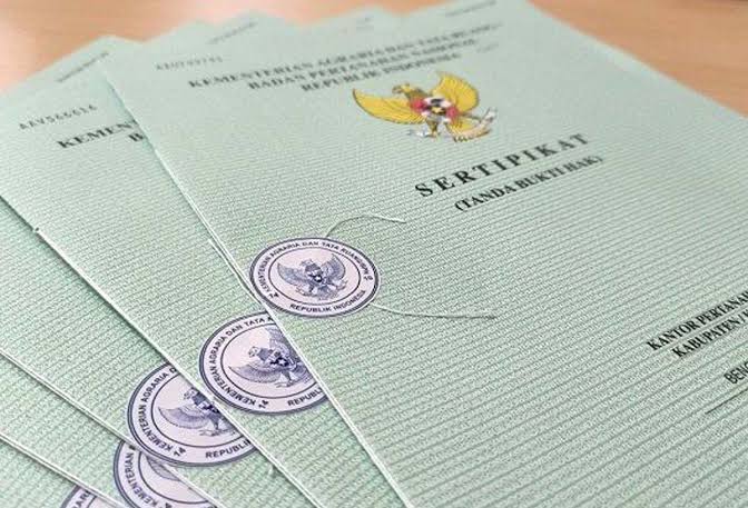 Di duga Tilap Dana Warga Yang Lakukan Pengurusan Sertifikat di Desa Pattirolokka Kecamatan Keera Kabupaten Wajo