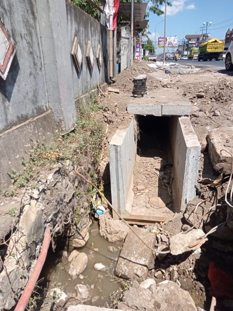Diduga Tidak Sesuai RAB, Proyek Drainase di Maros Disorot LSM KIPFA