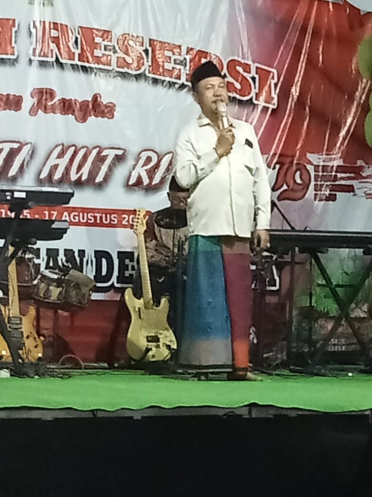 Malam Resepsi HUT RI Ke-79 Warga Desa Blega Sajikan Tarian Khas Madura