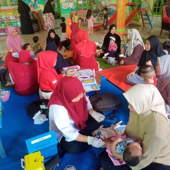 Antusias Warga Hadiri Kegiatan di Posyandu Reski Melati di Maros