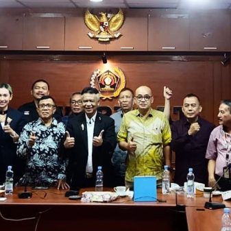 H. Ilham Bintang Resmi Digantikan dalam Rapat Pleno PWI Pusat