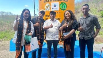 PTTEP Indonesia Dan Julie Laiskodat Penuhi Aspirasi : Warga Desa Ngara Riung Barat Nikmati Air Bersih