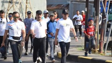Pj Bupati Pinrang Lepas Jalan Sehat Dalam Rangka HUT Provinsi Sulawesi Selatan Ke-355