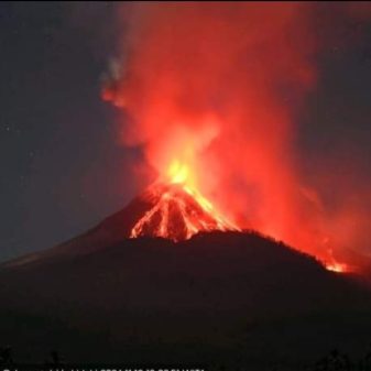 Minggu 10 November 2024 : Lewotobi Kembali Erupsi, Tinggi Kolom Abu 1000 m