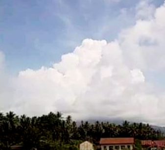 BMKG : Gunung Ibu Maluku Utara Kembali Erupsi, 29 November