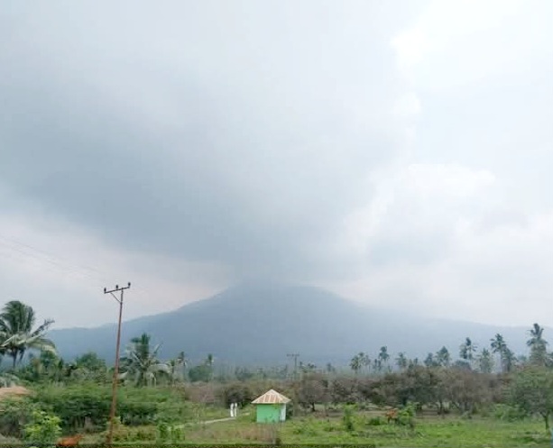 Selasa 26 November, BMKG : Gunung Lewotobi Level IV Awas