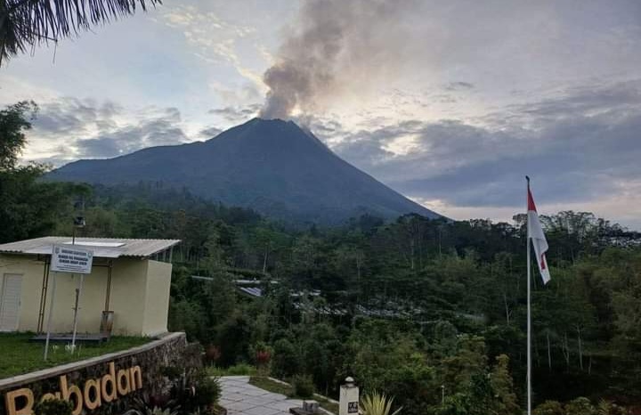 Senin 18 November : Gunung Merapi Level III Siaga