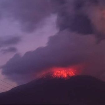 Sabtu 9 November 2024 : Gunung Lewotobi Kembali Muntahkan Vulkanik