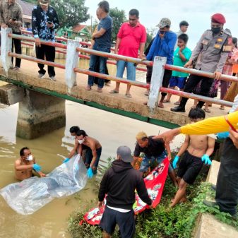 Penemuan Mayat Remaja Tenggelam di Sungai Cipelang Desa Rancajawat Kec Tukdana