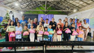 Sambut Natal 2024, Yayasan GPS Berbagi Kasih Dengan Yatim Piatu di Sabu Raijua