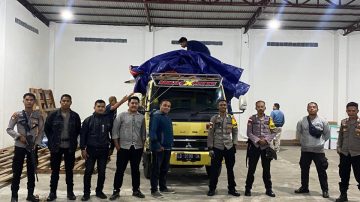 Pilkada Ngada 2024 : TNI Polri Kawal Ketat Kotak Suara Ke Gudang Logistik KPU