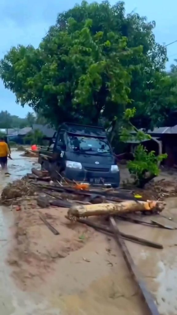 Banjir Bandang Terjang Wilayah Tapanuli Selatan, Sepuluh Warga Terluka