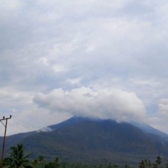 Minggu 15 Desember Gunung Lewotobi Kembali Erupsi, Warga Dilarang Aktivitas Radius 6 Km