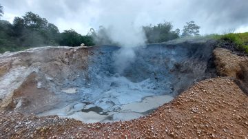 Waspada Area Panas Bumi Wogo Ngada, Remaja Ini Nyaris Korban