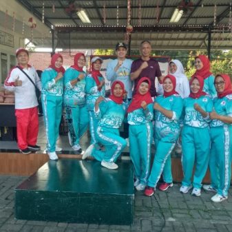 Lurah Tanah Baru Dicky Mahyudin Apresiasi Kegiatan Senam Bersama Jantung Sehat