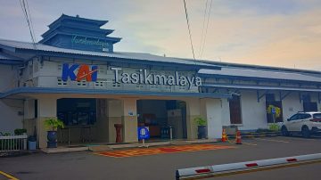 Benarkah Photo Selfi di Stasiun Kota Tasikmalaya Harus mengamtongi Izin