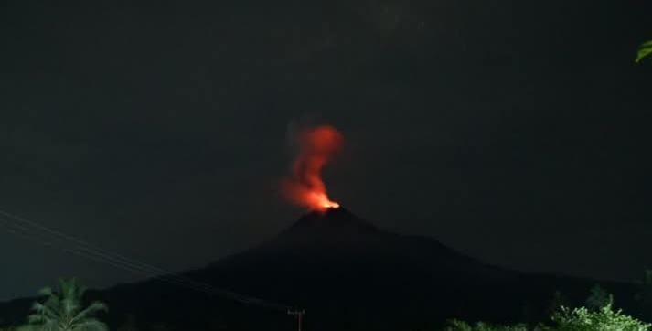 3 Januari 2025 Gunung Lewotobi Kembali Erupsi, Waspada Potensi Banjir Lahar Hujan