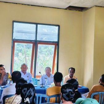 PLT Camat Sabu Timur Minta Kades Lurah dan Masyarakat Dukung Program Makan Bergizi Gratis 