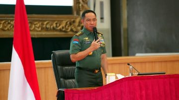 Panglima TNI Tanamkan Nilai Kepemimpinan dan Nasionalisme pada Siswa SMA Taruna Nusantara