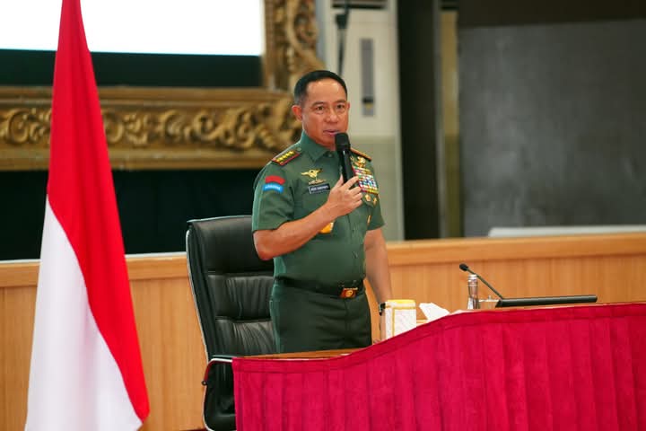 Panglima TNI Tanamkan Nilai Kepemimpinan dan Nasionalisme pada Siswa SMA Taruna Nusantara