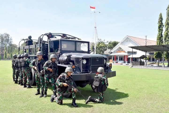 Asah Naluri Tempur, Prajurit Yonif 5 Marinir Dalami Materi Opsrat