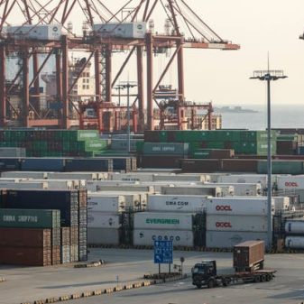 Tiongkok Siap Hadapi Tekanan Ekonomi Tarif Trump