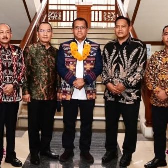 Gubernur Melki Laka Lena Bertekad Wujudkan Integritas Tata Kelola Keuangan  Daerah