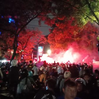 Ribuan Suporter Bobotoh     Konvoi Kejalan Gelar Kemenangan PERSIB