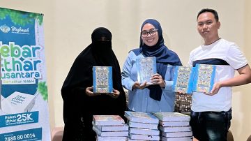 Program Literasi Keagamaan, Pemda Gowa Serahkan 100 Mushaf Al-Qur’an