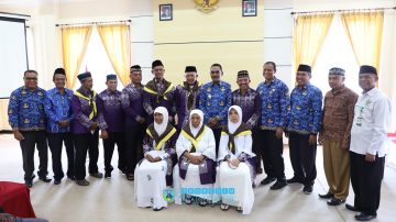 Wabup Nagekeo Gonzalo Lepas Keberangkatan Jemaah Calon Haji 2025