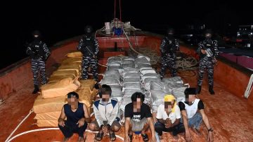 TNI AL Tanjung Balai Karimun Gagalkan Penyelundupan Ribuan Kilogram Narkotika Lintas Negara