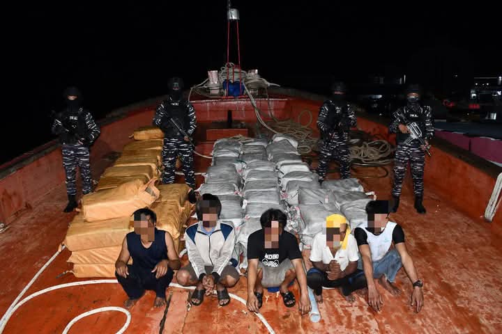 TNI AL Tanjung Balai Karimun Gagalkan Penyelundupan Ribuan Kilogram Narkotika Lintas Negara
