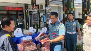 TNI AL Sergap Penyelundupan Rokok Ilegal Pintu Labuan Bajo NTT