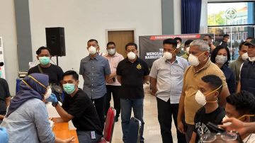 Kepala BNN Tinjau Langsung Barang Bukti Narkoba 1,9 Ton Hasil Operasi TNI AL