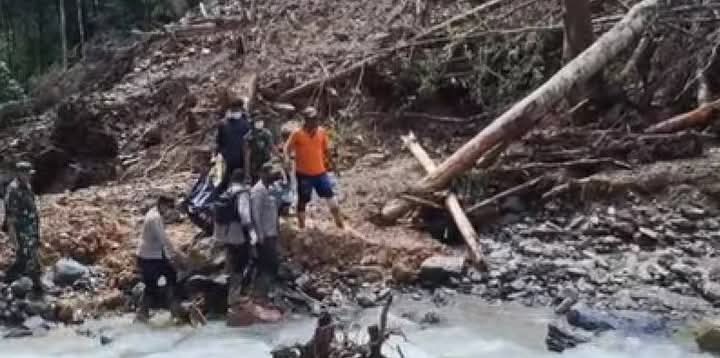 15 Korban Banjir Bandang Kampung Jim Papua Barat Ditemukan