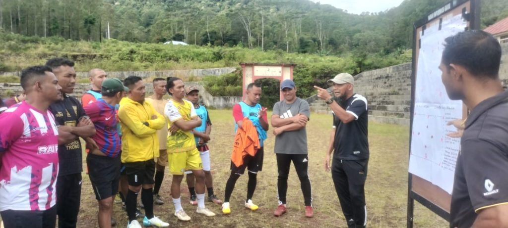 PSSI : Sepak Bola NTT Kekurangan Pelatih Profesional