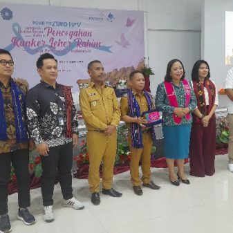 Cegah Bahaya Kanker Serviks, Ketua PKK Ngada Blandina Mamo Gandeng Biofarma dan Metro Medika